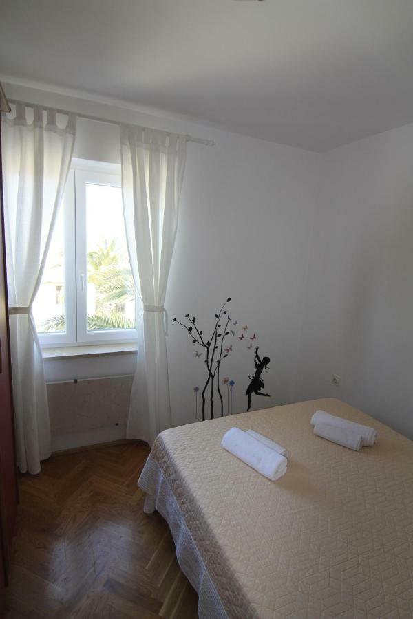 Apartmani Gordana Mali Lošinj Exterior foto